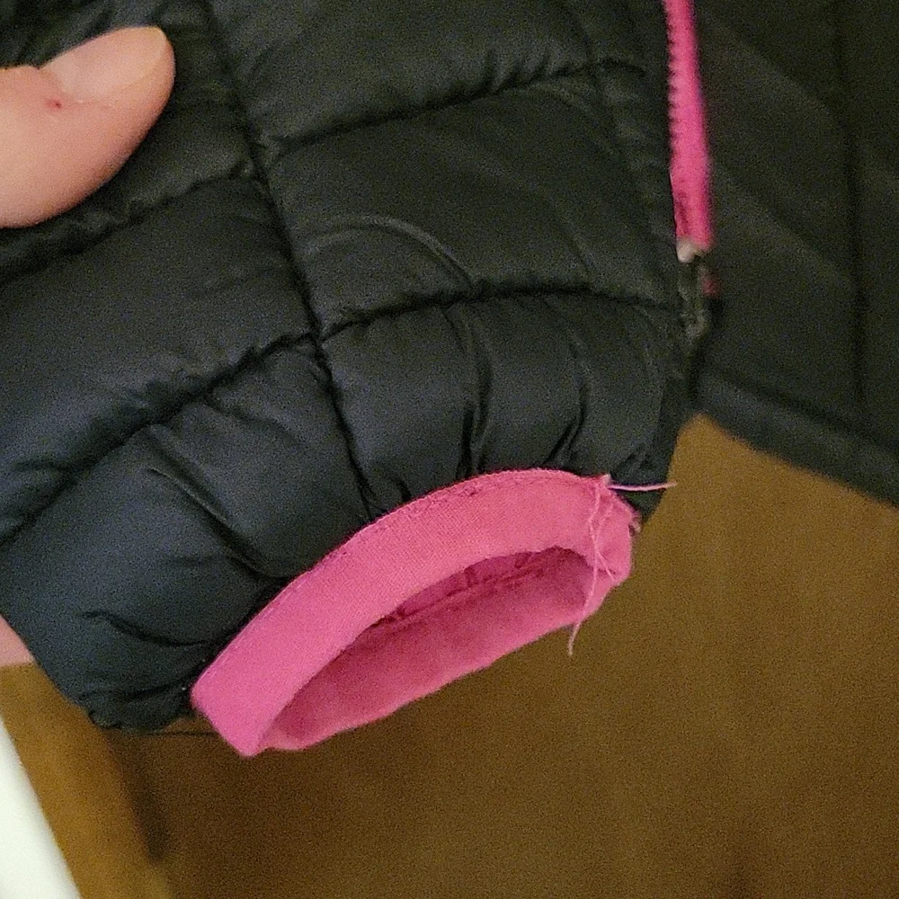 Magellan Outdoors Kids Puffer Jacket Size M EUC